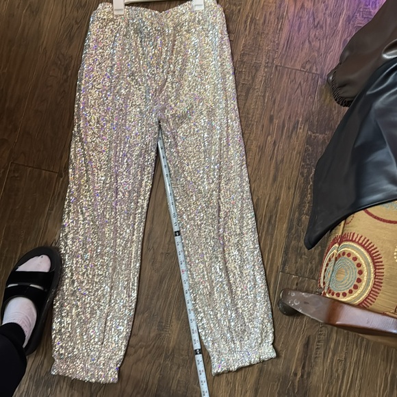 Girls Sz XL Sequin Jogger Pants (bought for me I’m a Sz 29) - Picture 4 of 6